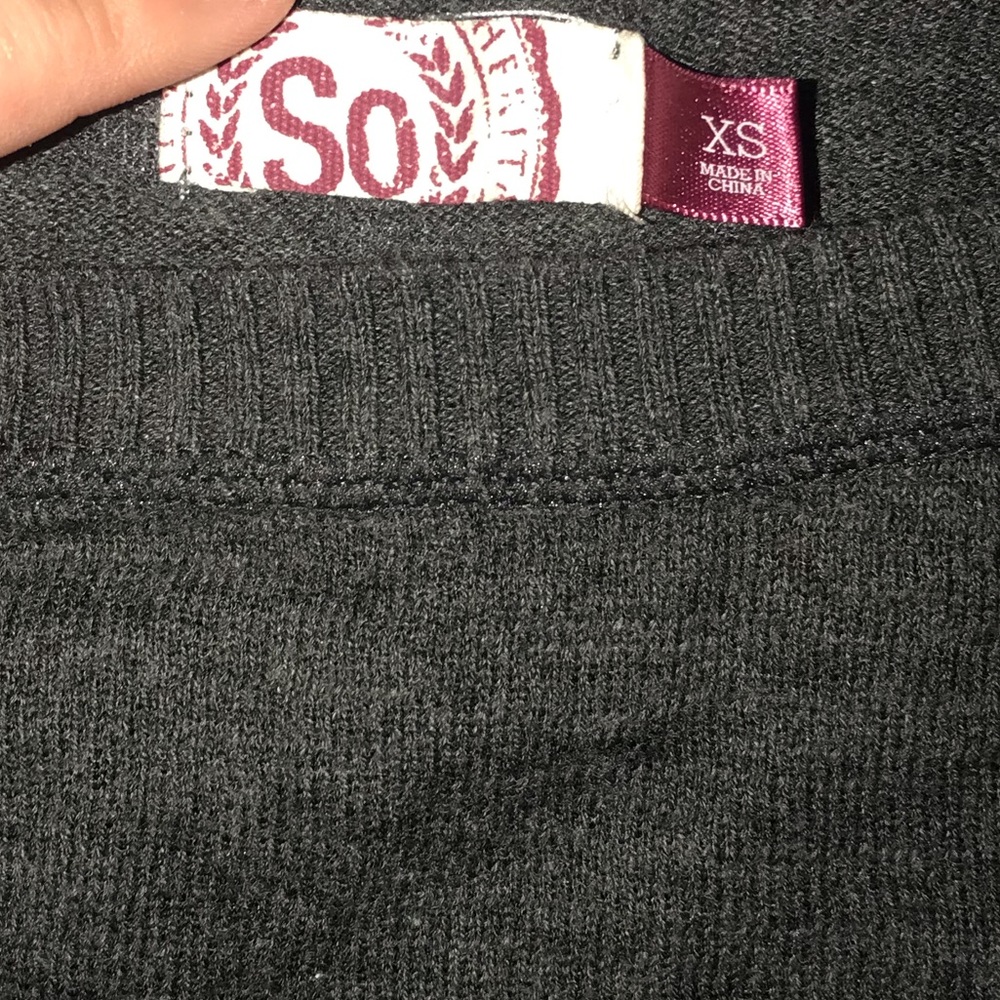 Sweater - Picture 3 of 3